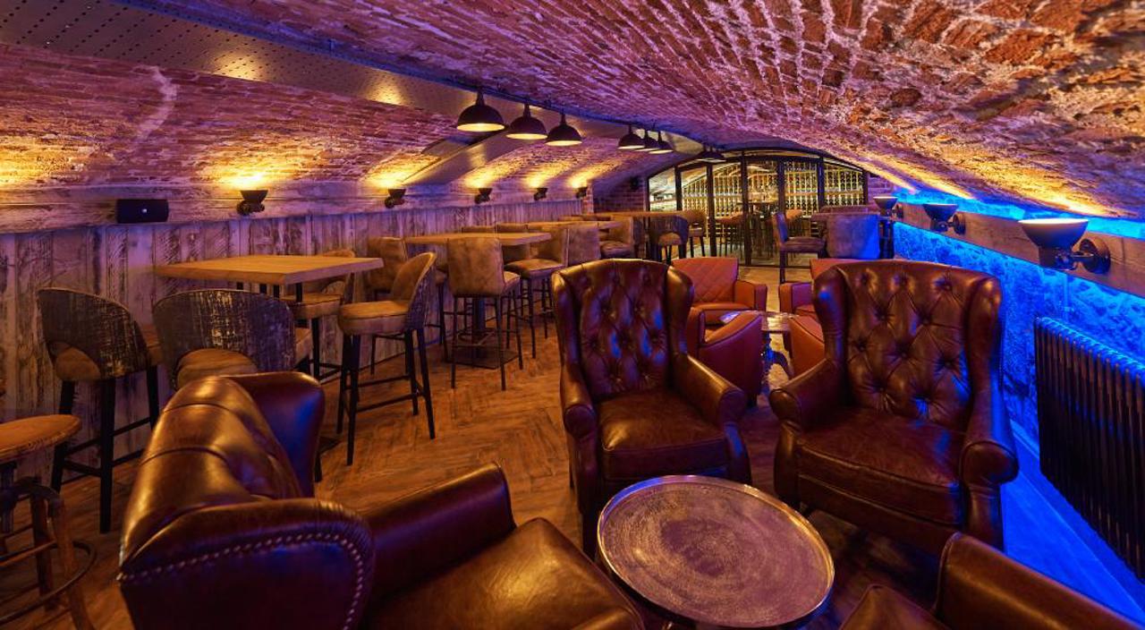Moores Central Hotel Bar